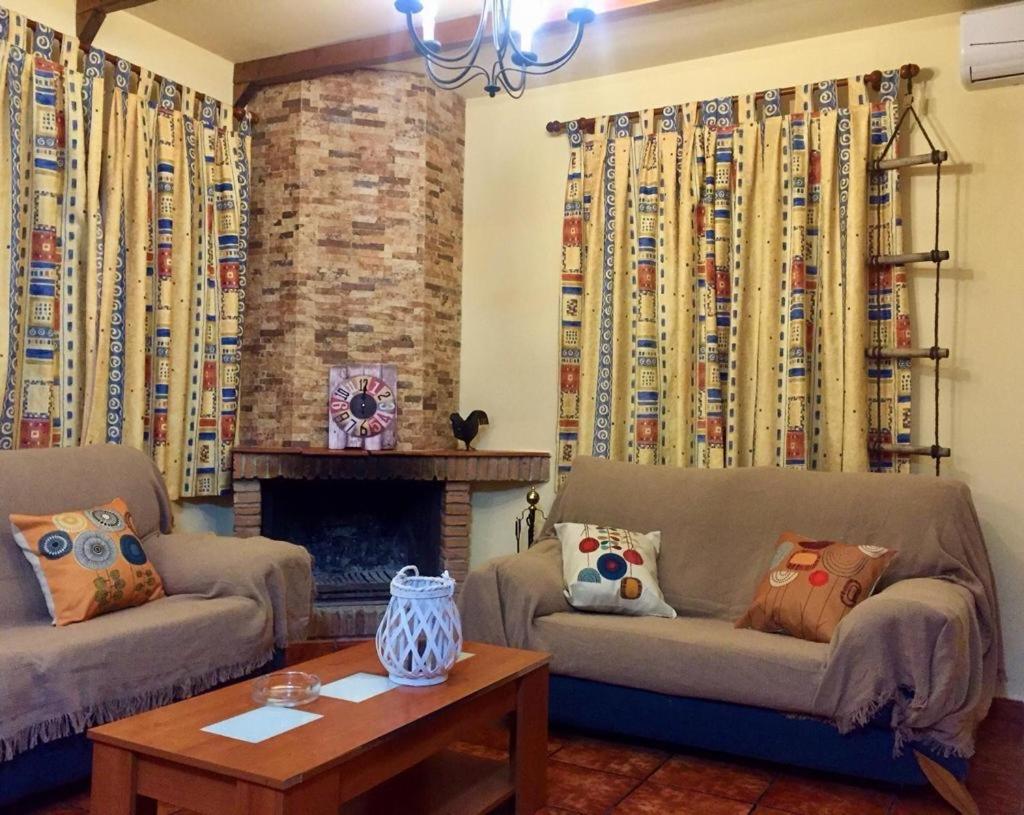 Torcales Del Lobo Apartamentos Rurales Pozo Alcon Ngoại thất bức ảnh